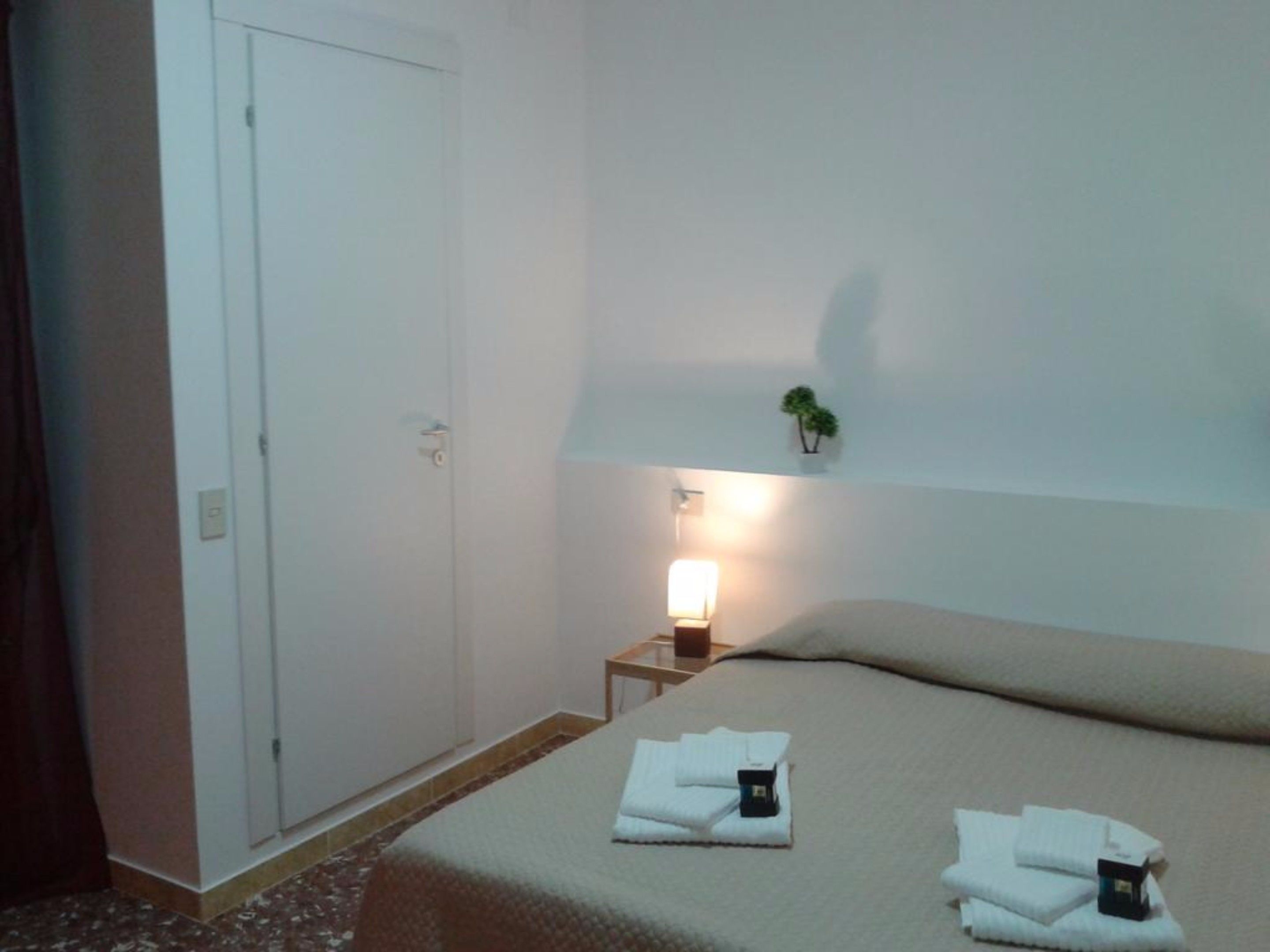 Chambre Double, vue ville