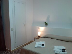 Double Room, City View | 1 bedroom, Frette Italian sheets, premium bedding, down comforters - Affittacamere Passarelli 9 (Matera)