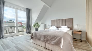 Appartement, 1 slaapkamer, balkon | Woonruimte | Een 32-inch ledtelevisie met kabelzenders, een televisie en Netflix