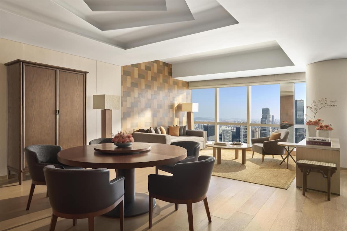 Minibar, in-room safe, desk, blackout curtains