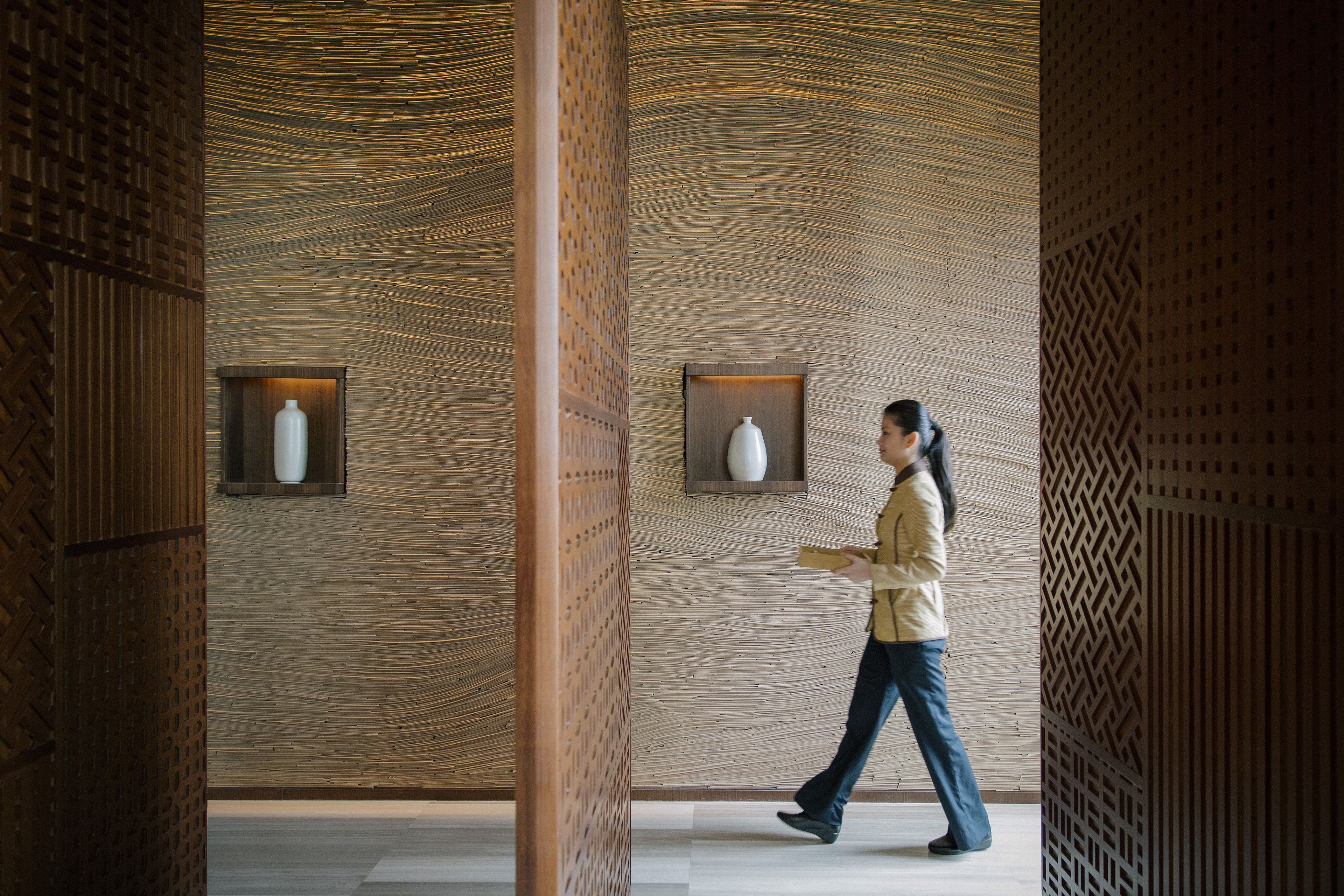 3 restaurants, breakfast, lunch, dinner served; mediterranean cuisine