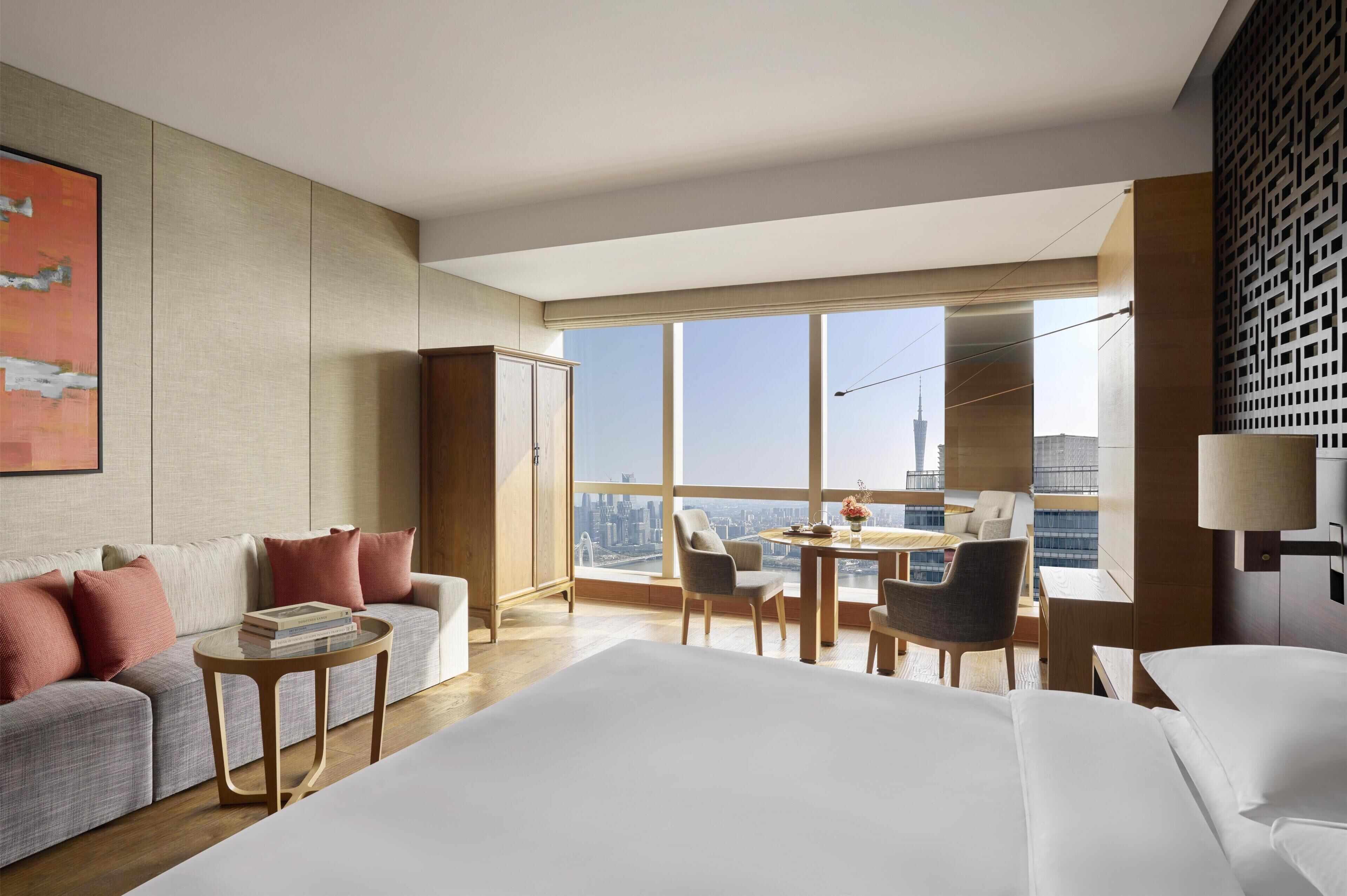 1 King Bed, Canton Tower View