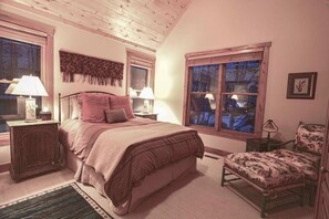 Loft, 3 Bedrooms | 3 bedrooms, free WiFi