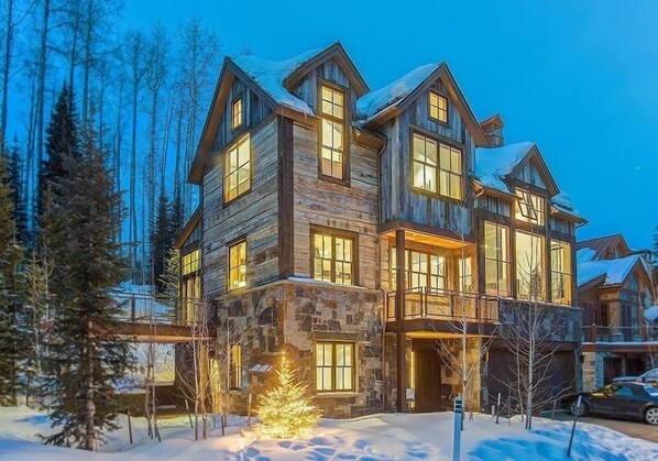 Exterior - Trails Edge (Mountain Village)