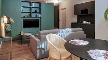 Suite Junior | Copriletto in piuma, con stile personalizzato