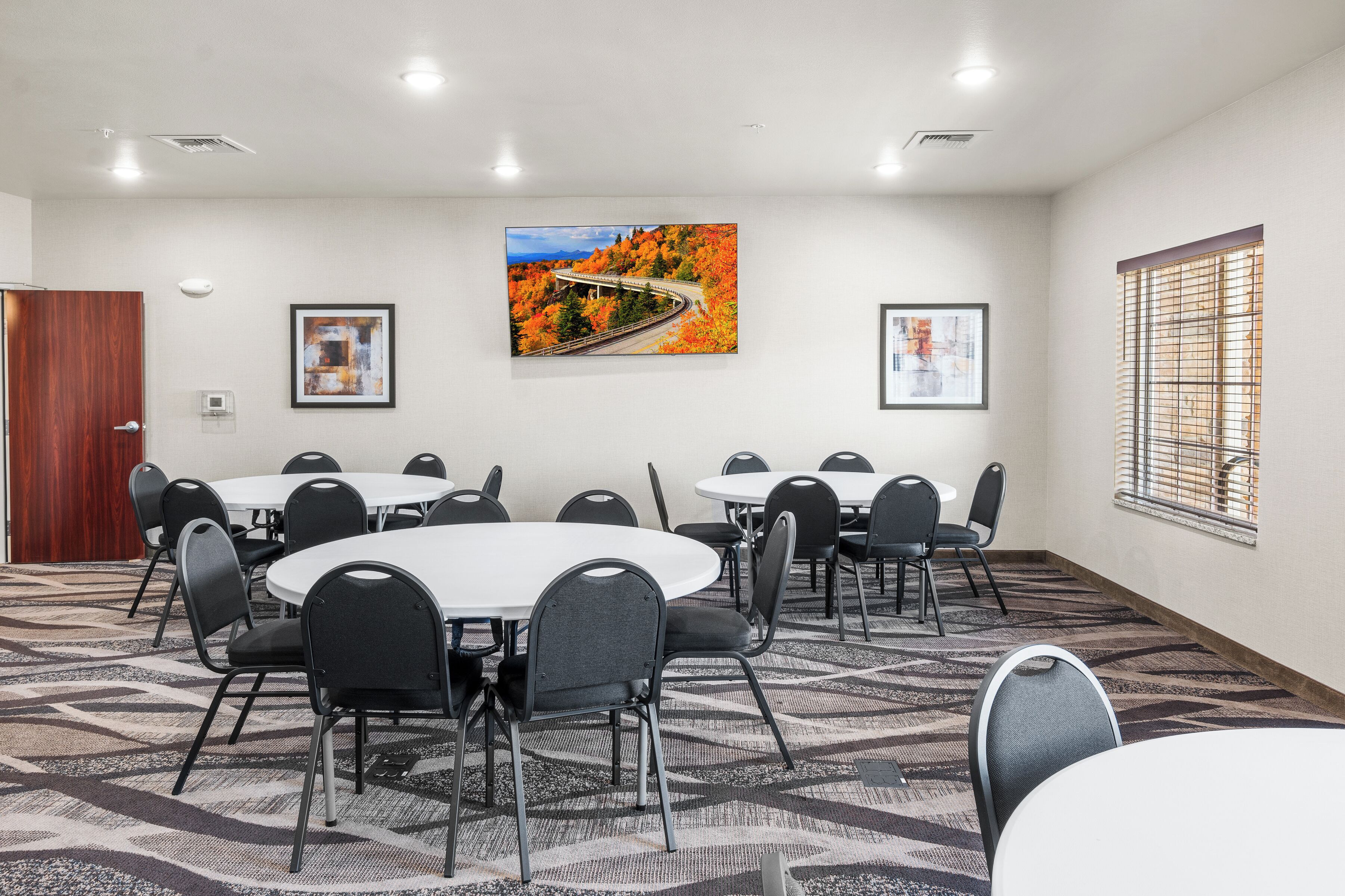 Meeting facility