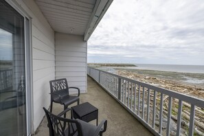 View from room - Le Gaspésiana (Sainte-Flavie)