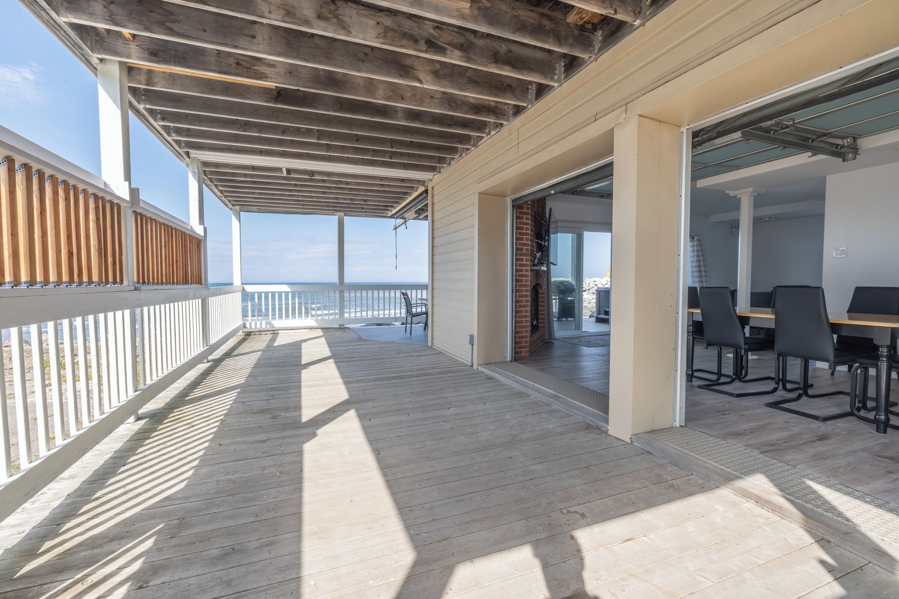 Suite panoramique, plusieurs chambres, vue sur la mer | Terrasse/patio
