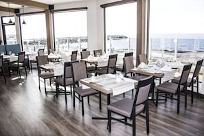 Frühstück, Mittagessen, Abendessen, Blick auf den Strand