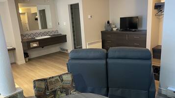 Honeymoon Room