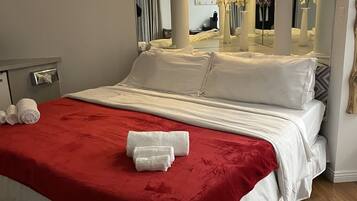 Honeymoon Room