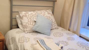 Standard Cottage, 3 Bedrooms | 3 bedrooms, individually decorated, iron/ironing board