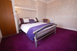 Standard-Ferienhaus, 3 Schlafzimmer | 3 Schlafzimmer, individuell dekoriert, Bügeleisen/Bügelbrett