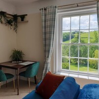 Davies Suite | 1 bedroom, free minibar, desk, iron/ironing board