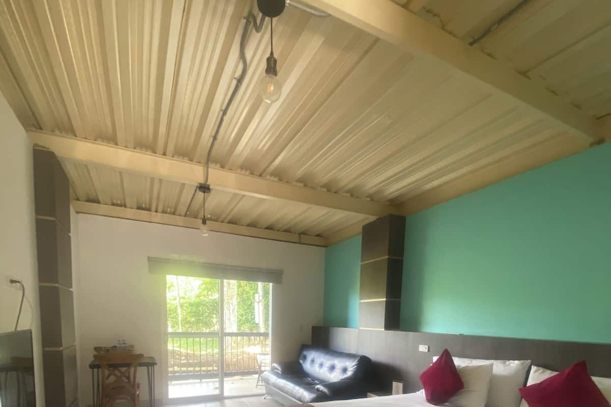 Junior Double Room, 1 Bedroom, Garden View | Free WiFi, bed sheets