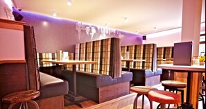 2 bars/lounges - St Ola Hotel (Kirkwall)