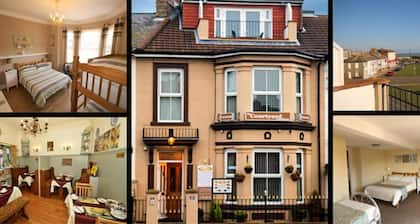 The Courtyard Guest House