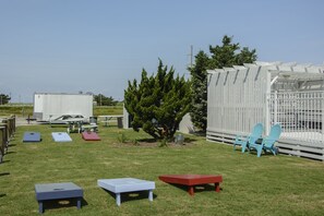 Garden - Tar Heel Motel (Nags Head)