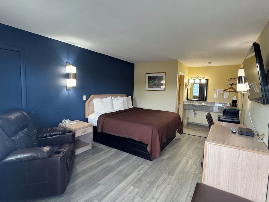 Kamer, 1 kingsize bed | Een bureau, gratis wifi, beddengoed
