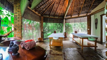 Tratamientos corporales y masajes con piedras calientes