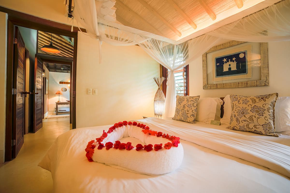Villa, 2 Bedrooms | Premium bedding, minibar, in-room safe, individually decorated