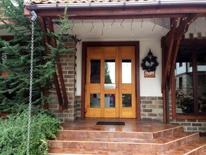 Property entrance - Friends Hotel Bansko (Bansko)