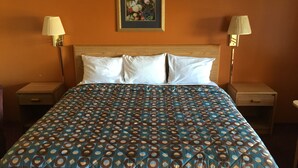 Standardzimmer, 1 King-Bett | Schreibtisch, Bügeleisen/Bügelbrett, kostenloses WLAN