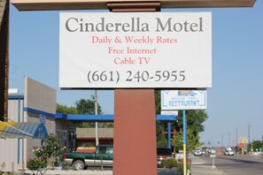 View from property - Cinderella Motel (Wasco)