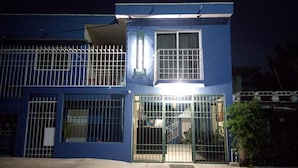 Front of property – evening/night - La Alegria Hotel (Playa del Carmen)