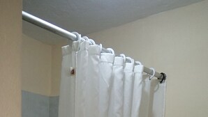Bathroom - La Alegria Hotel (Playa del Carmen)