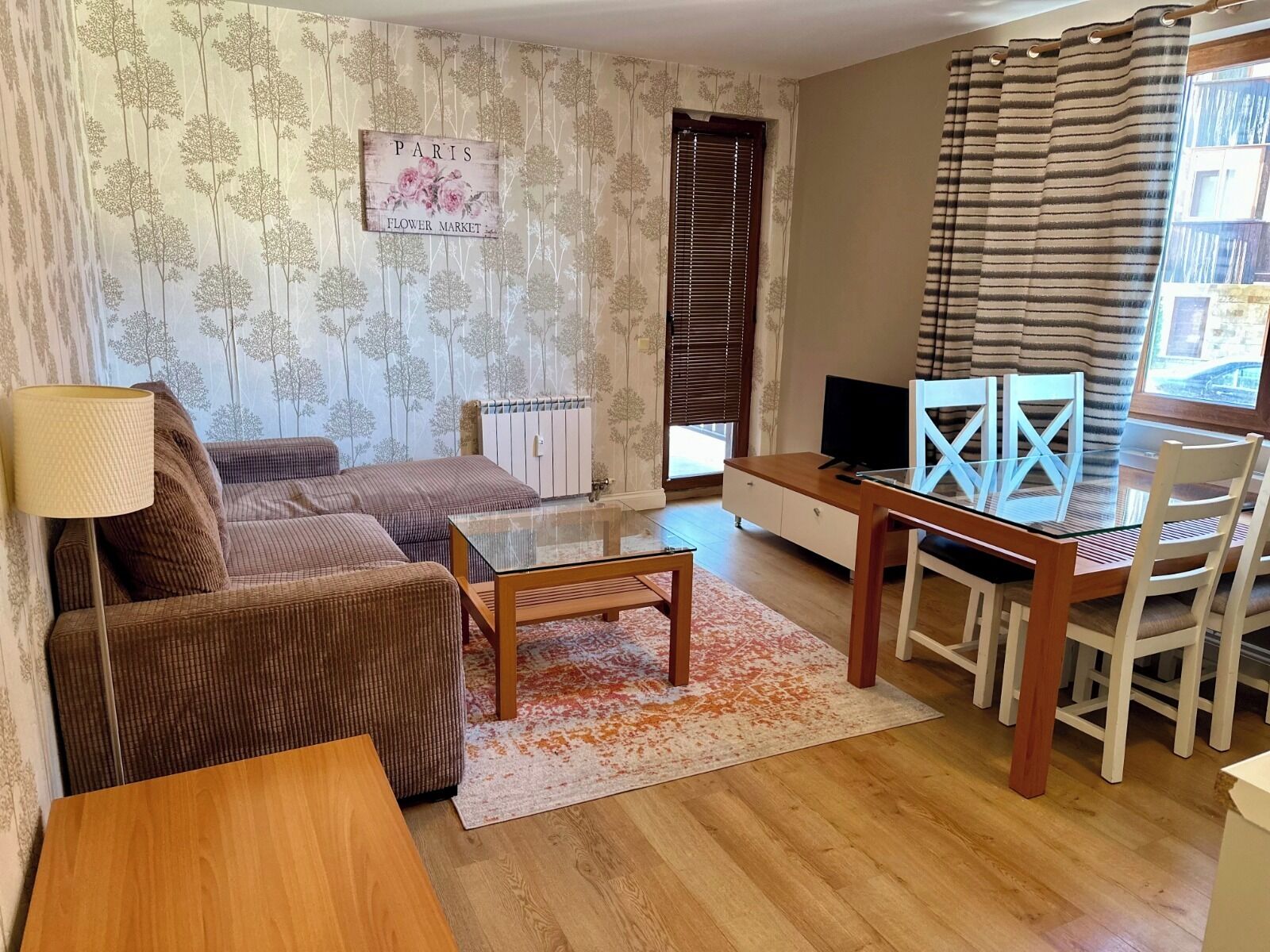 Apartamento, 1 quarto, cozinha, no piso térreo (Free Sauna, Steambath & Jacuzzi) | Área de estar | TV de tela plana