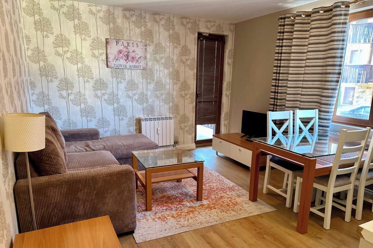 Apartment, 1 Bedroom, Kitchen, Ground Floor (Free Sauna, Steambath & Jacuzzi) | Living area | Flat-screen TV