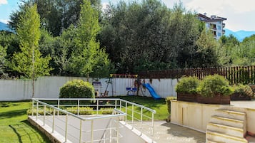 Children's play area - outdoor