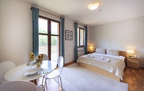 Studio, bếp (Free Sauna and Jacuzzi) | Bàn ủi/dụng cụ ủi quần áo, nôi (giường cho trẻ sơ sinh) miễn phí 