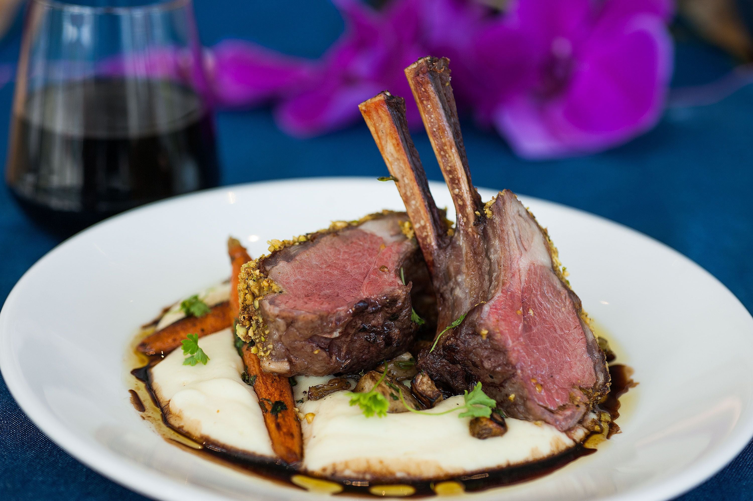 breakfast, lunch, dinner served; american cuisine