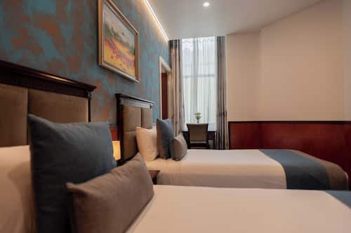 Family Room, City View