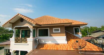 Donchai House
