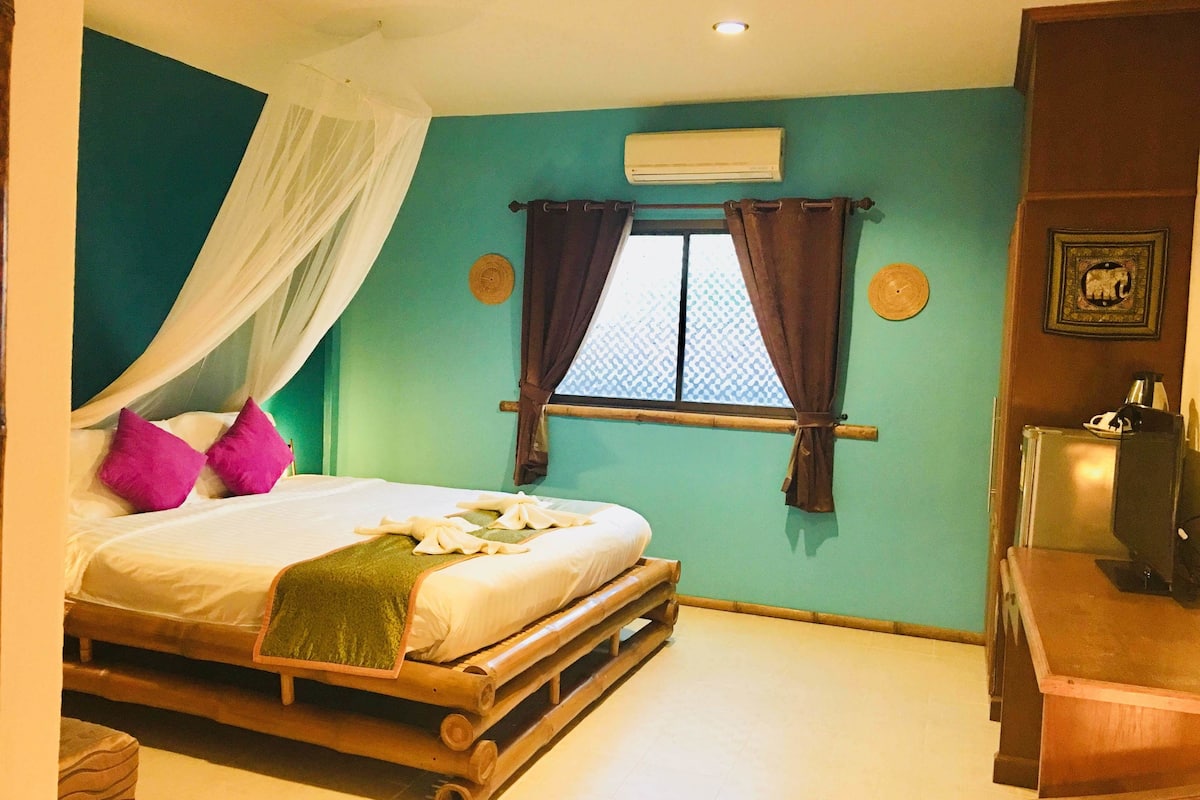 Superior Double Room, 1 King Bed, Non Smoking, Garden Area