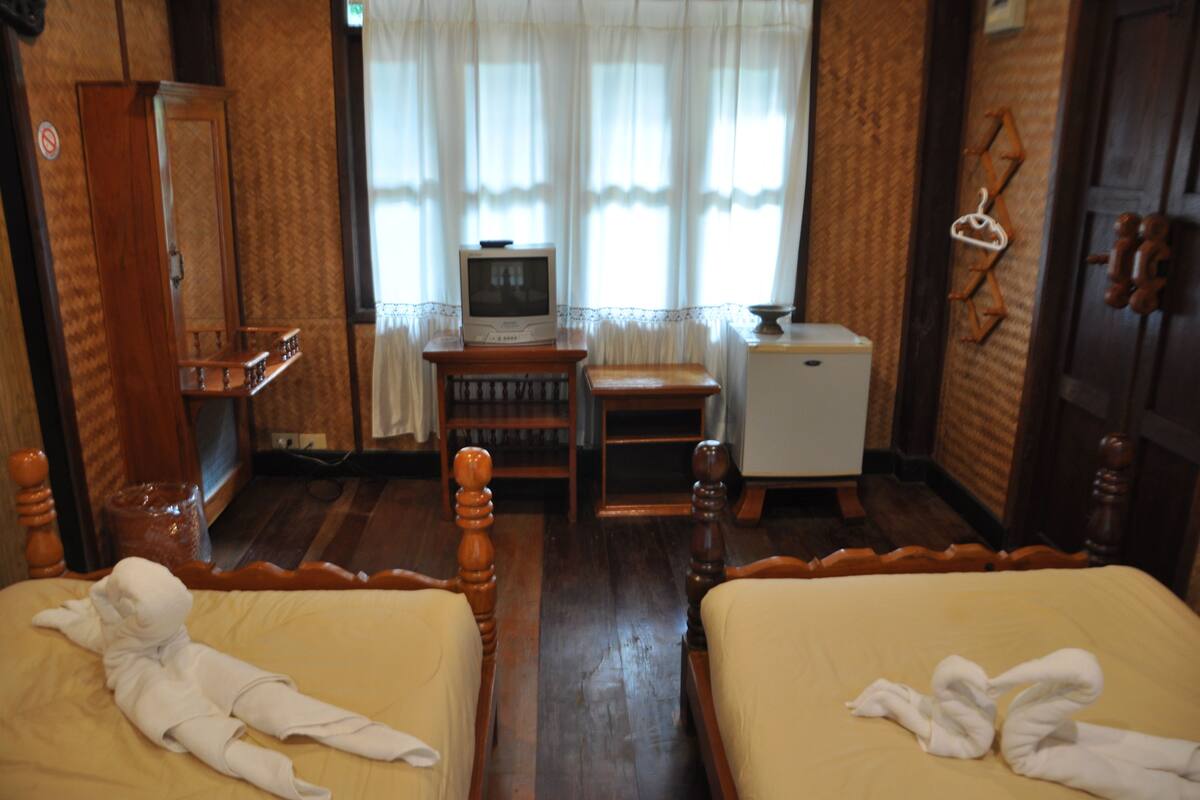 Standard Twin Room | Desk, rollaway beds (surcharge)