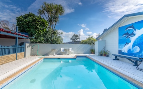 Seasonal outdoor pool