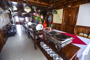 Bữa sáng buffet
