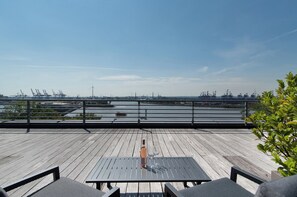 Superior Suite, Terrace | Terrace/patio - The Suites Rainvilleterrasse (Hamburg)