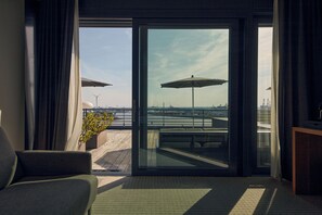 Superior Suite, Terrace | View from room - The Suites Rainvilleterrasse (Hamburg)