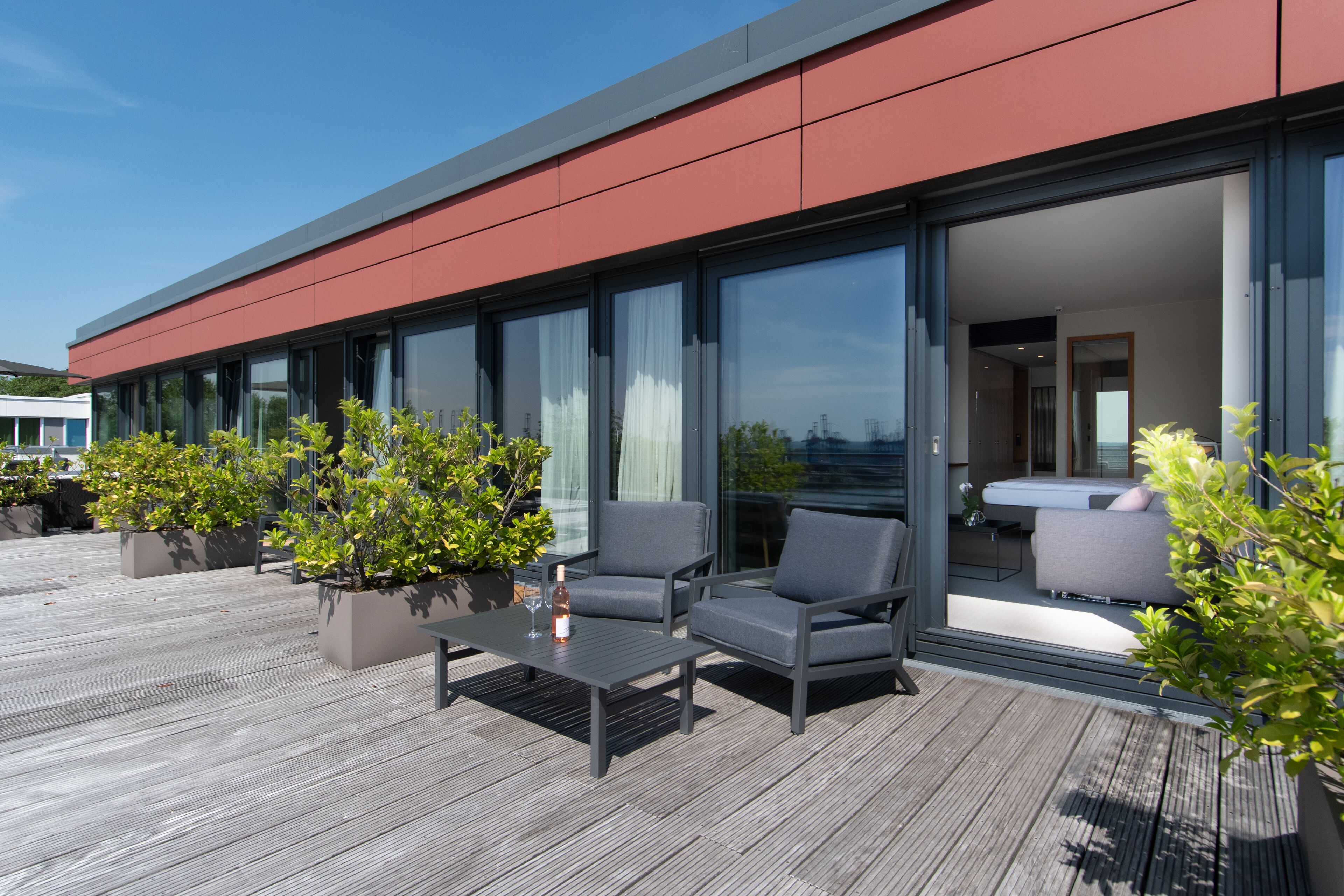 Photo - The Suites Rainvilleterrasse