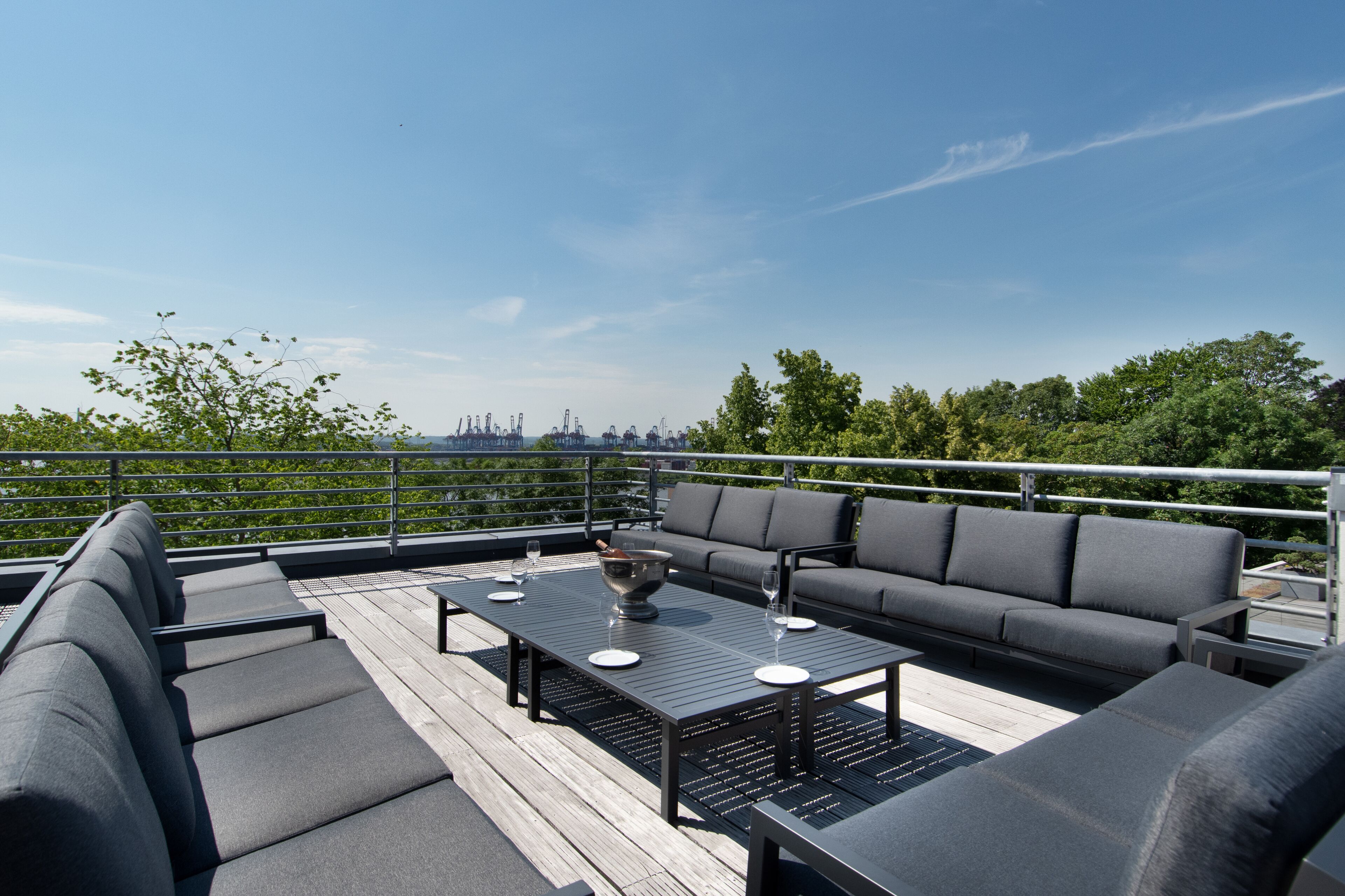 Photo - The Suites Rainvilleterrasse