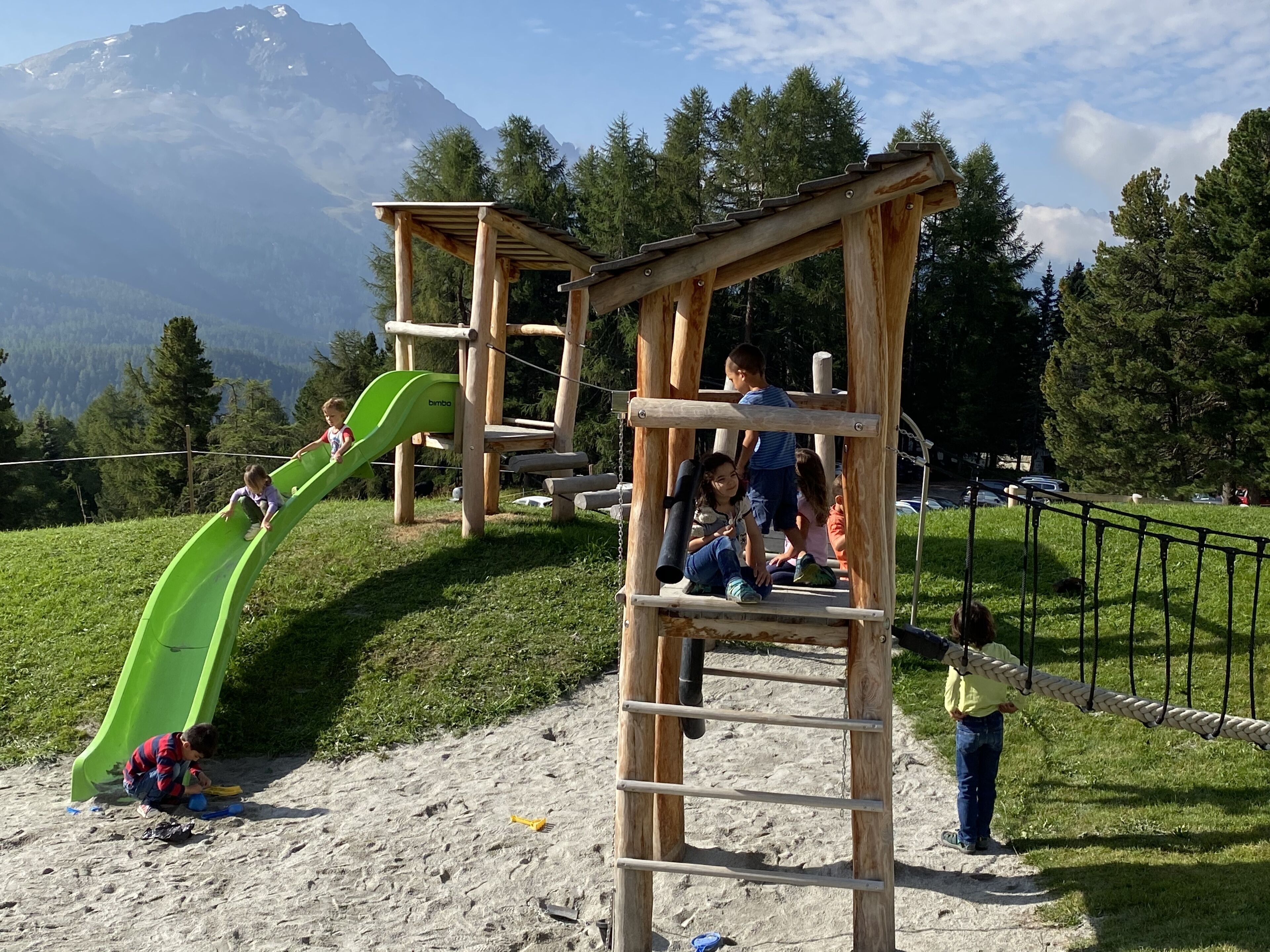 children’s play area – outdoor