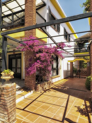 Property entrance - Elia Apartments (Kassandra)