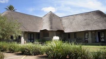 Fachada de la propiedad