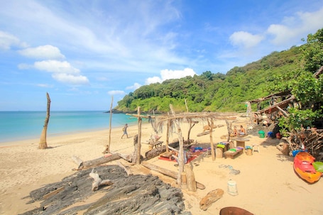 En la playa, traslado desde/hacia la playa gratis, kayak, pesca