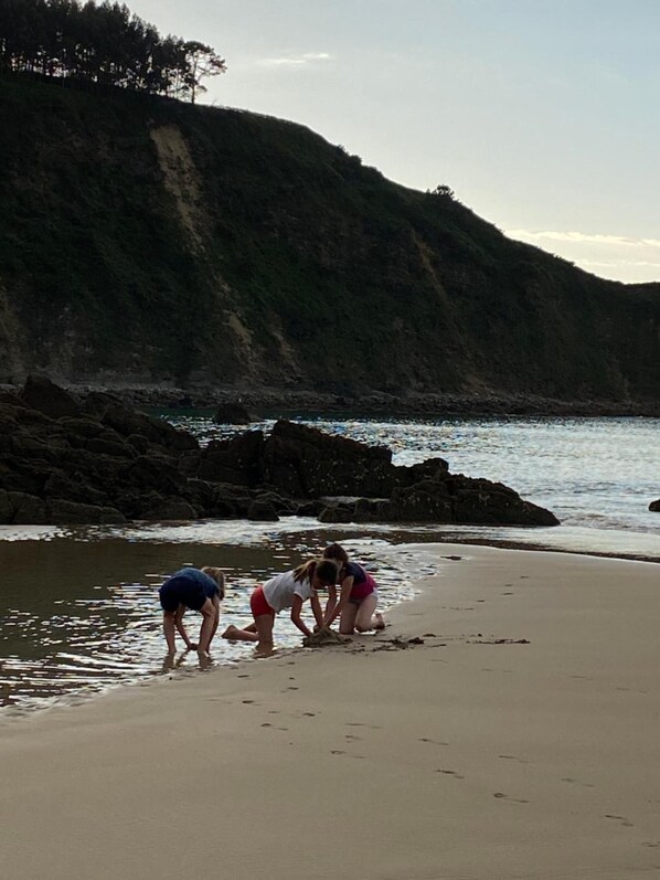 ชายหาด